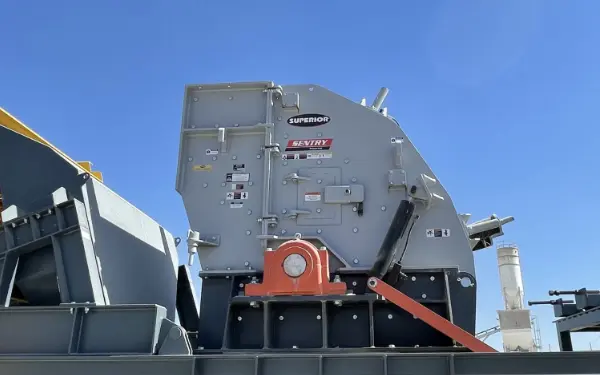 TRITURADORA DE IMPACTO DE FLECHA HORIZONTAL (HSI)